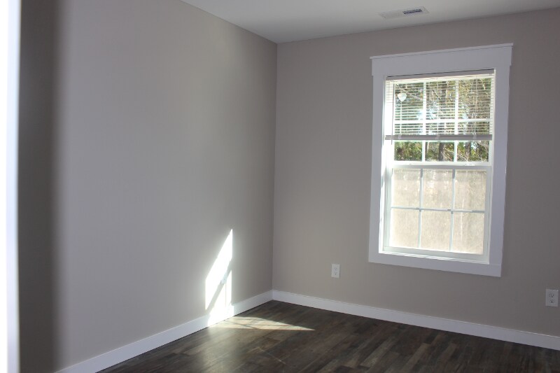 Building Photo - 109 Buster Ln