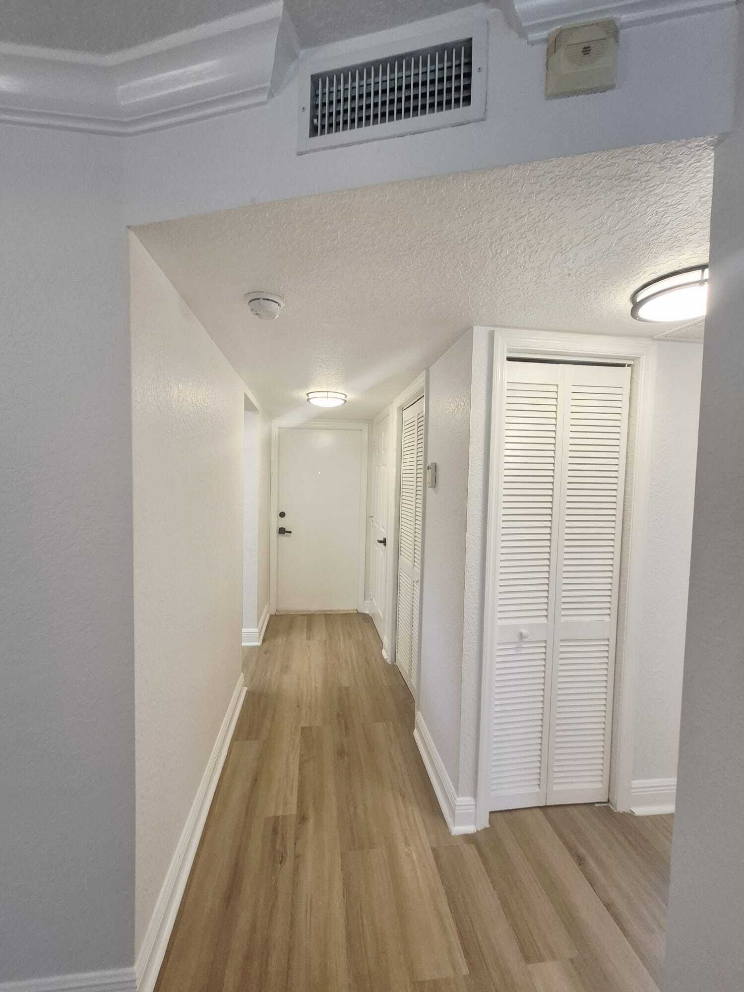 Building Photo - 5080 SW 64th Ave