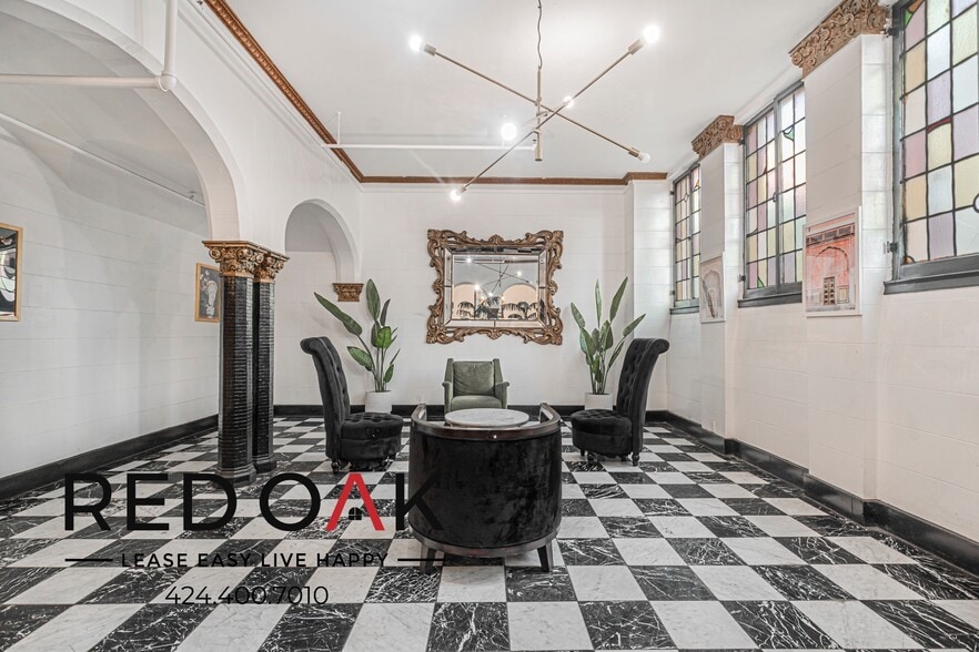 Building Photo - 3471 W 5th St