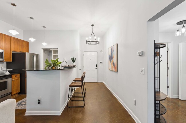 Building Photo - Stylish 1/1 Condo in Inman Park, Right on the ATLBeltLine!