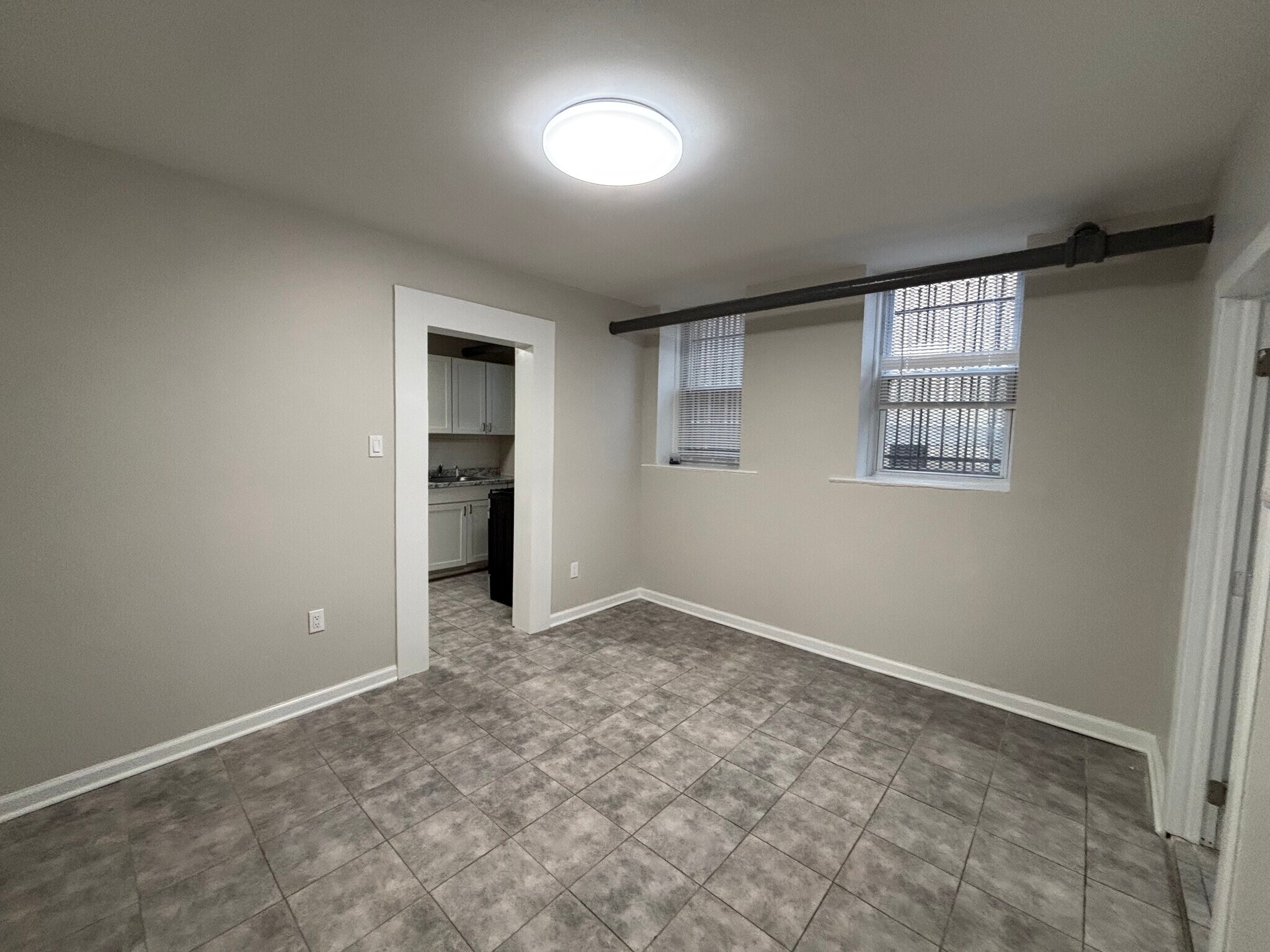 Building Photo - 9 Bentley Ave