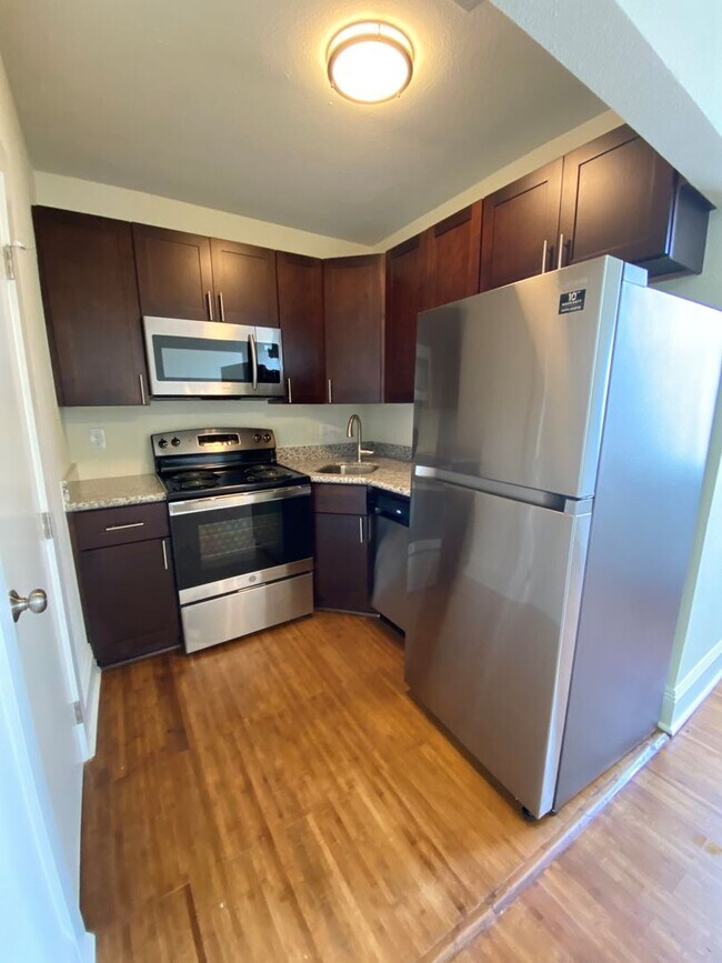 Building Photo - Newly Renovated Units in Historic Building