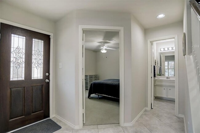 Building Photo - 3002 Terrace Hills Ln