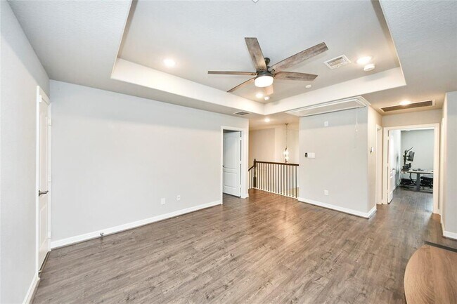 Building Photo - 120 Chestnut Run Ct
