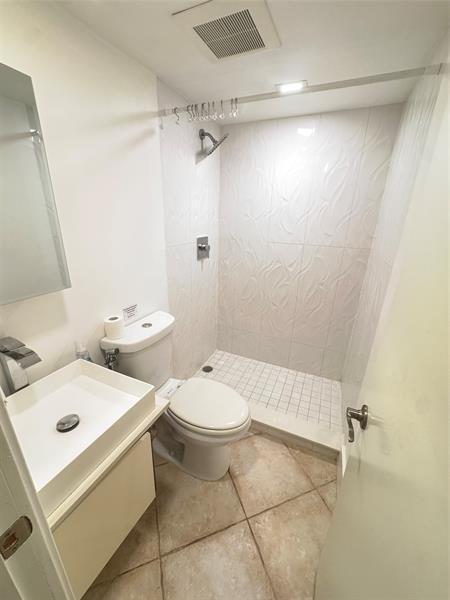 Building Photo - 1439 S Ocean Blvd