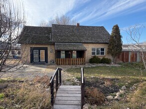 Building Photo - 327 N 400 W