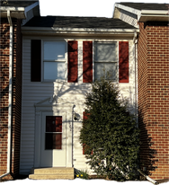 Front - 622 Colonial View Rd