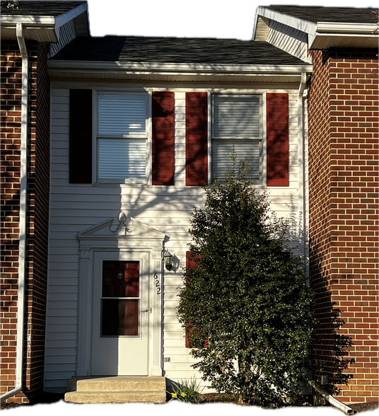 Front - 622 Colonial View Rd