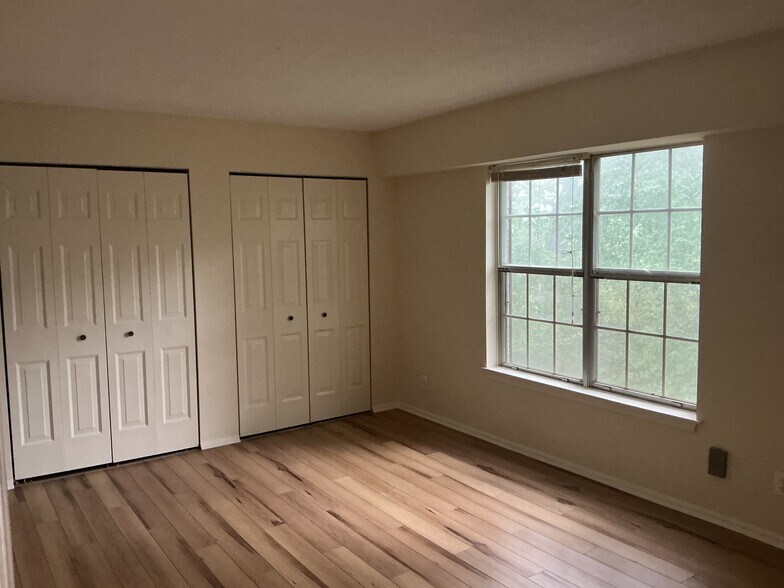 Building Photo - 7700 Tremayne Pl