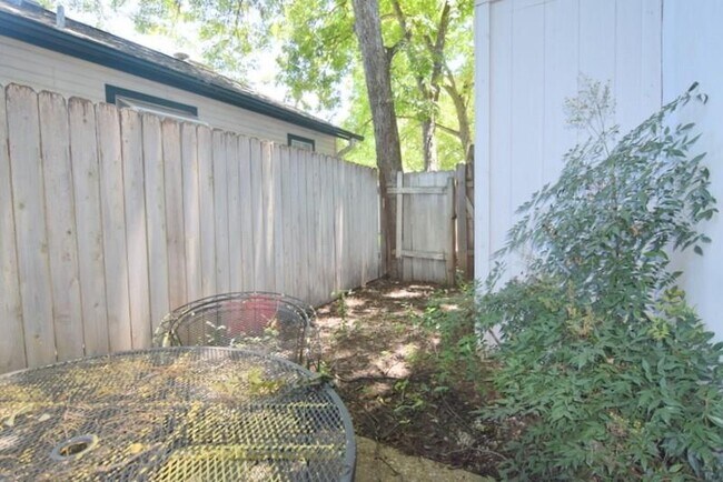 Building Photo - 3707 Tom Green St