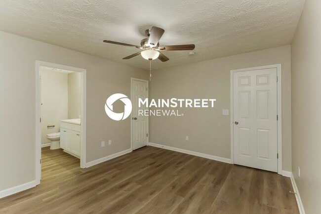 Building Photo - 3 Bedroom Pet-Friendly Home in Oxford, GA with Main Street Renewal