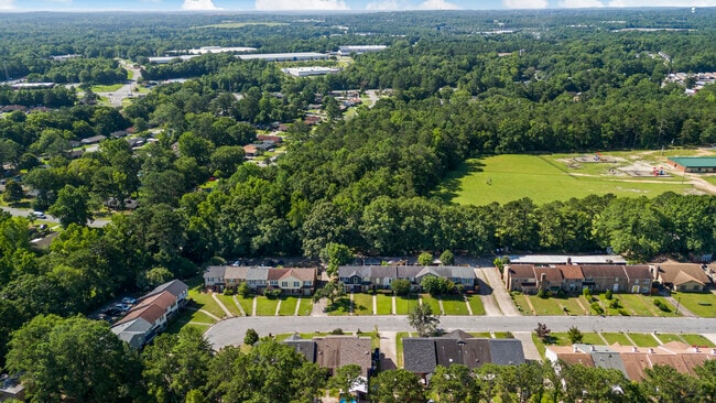 Building Photo - 6344 Olde Towne Dr