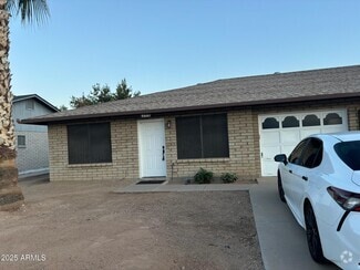 Building Photo - 9661 W Vogel Ave