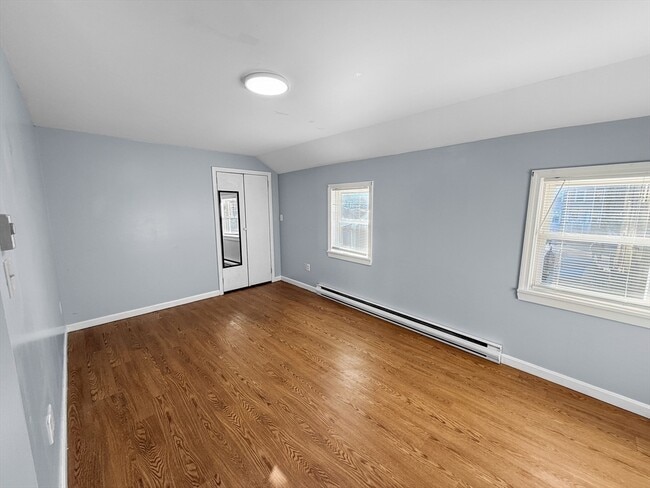 Building Photo - 2 North St