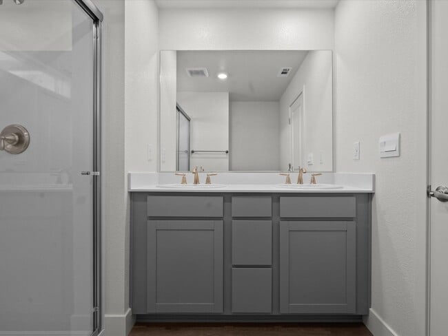 Building Photo - The Magnolia - 4 Bedroom, 2.5 Bath single ...