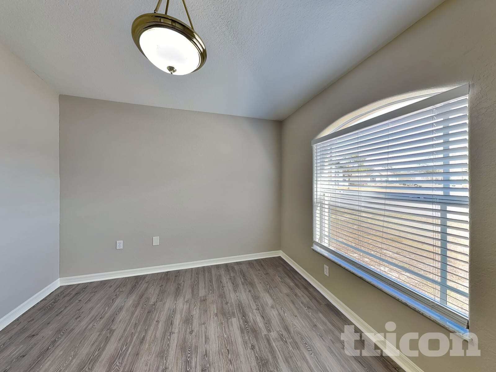 Building Photo - 2319 Estill Ave