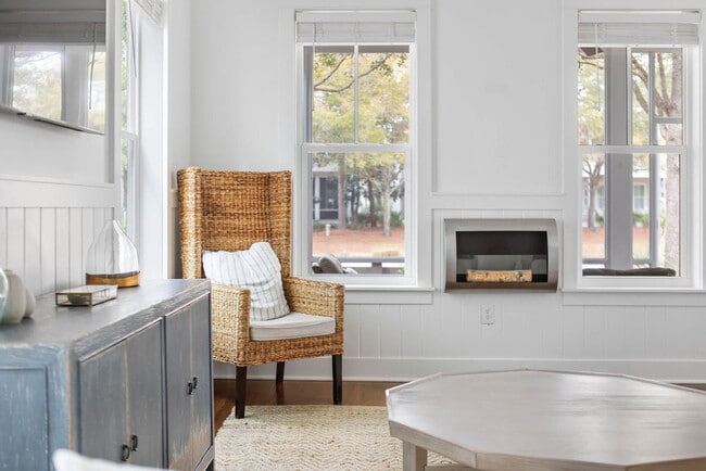 Building Photo - 80 East Royal Fern Way