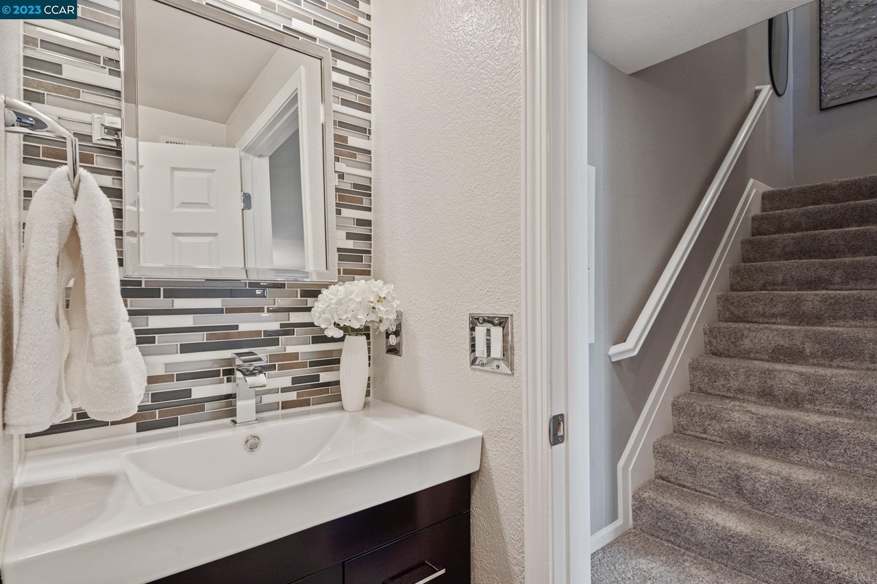 Building Photo - 4323 Clarinbridge Cir