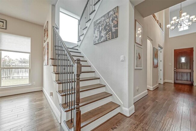 Building Photo - 13306 Stoneleigh Terrace Dr