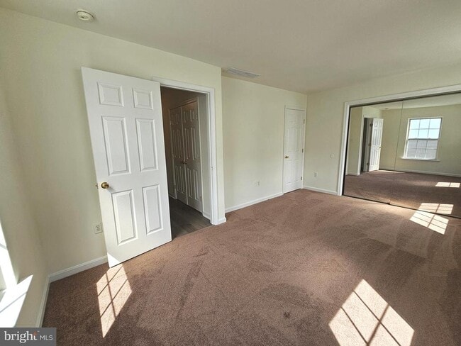 Building Photo - 98 Bay Hill Ln