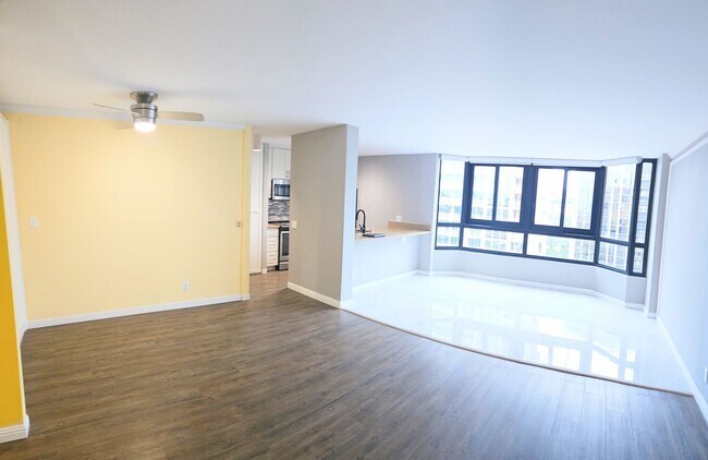 Building Photo - Nuuanu Brookside Studio Street Parking