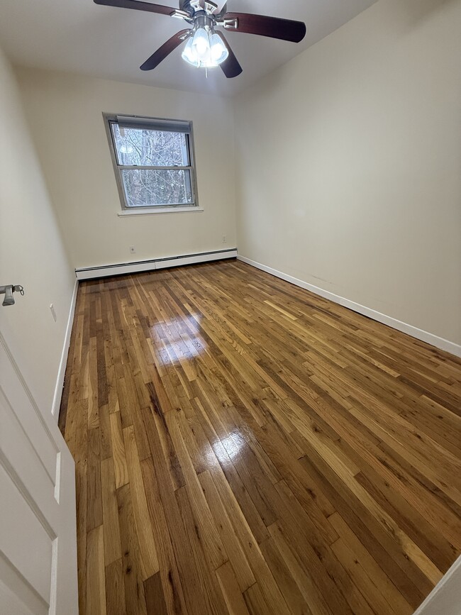 Bedroom 2 - 6961 Alderton St