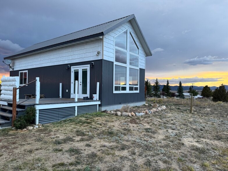 Building Photo - 1839 S Rocker Rd