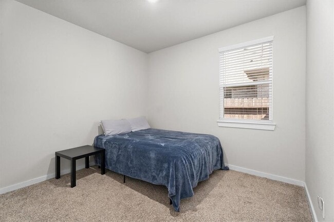 Building Photo - 14334 Winema View Ln