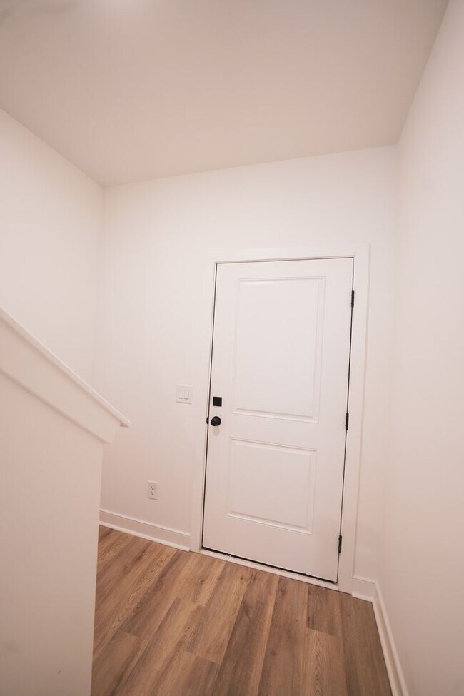 Building Photo - Coming Available!