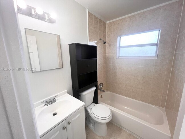 Building Photo - 1730 SW 64th Terrace