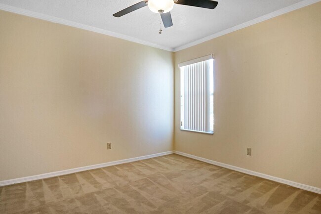 Building Photo - 458 Lytton Cir