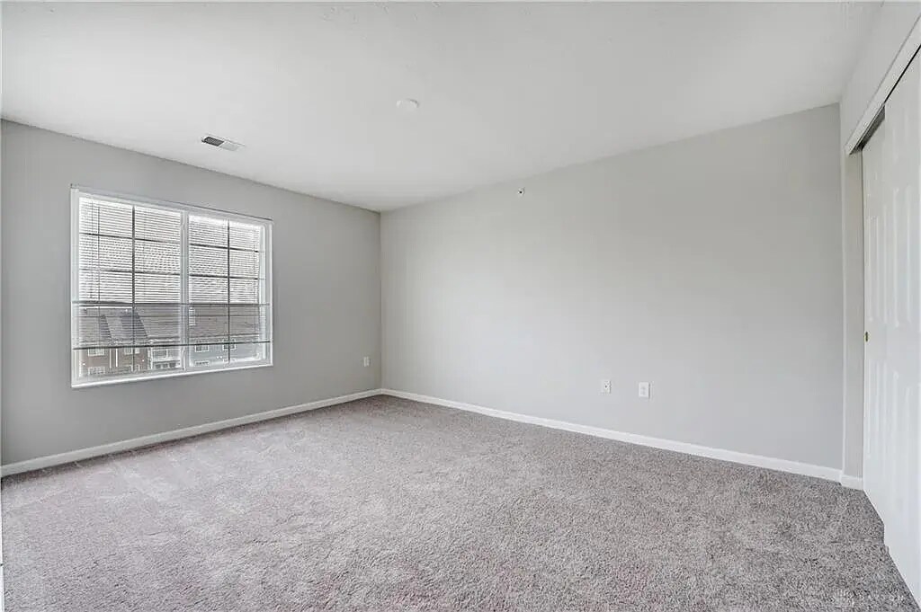 Building Photo - 3044 Westminster Dr