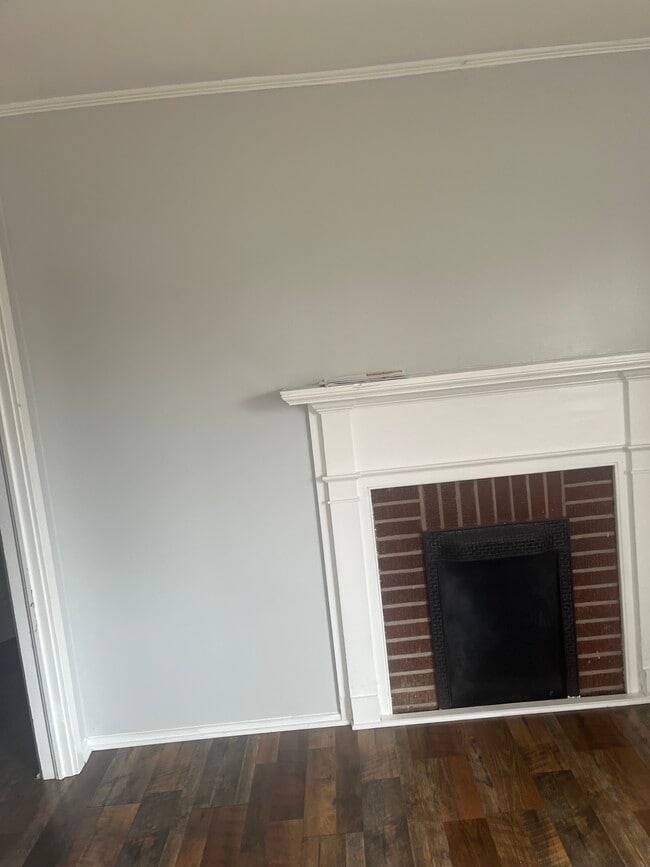 Building Photo - 1210 Dooley St