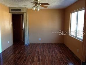 Building Photo - 1480 Rose Blvd