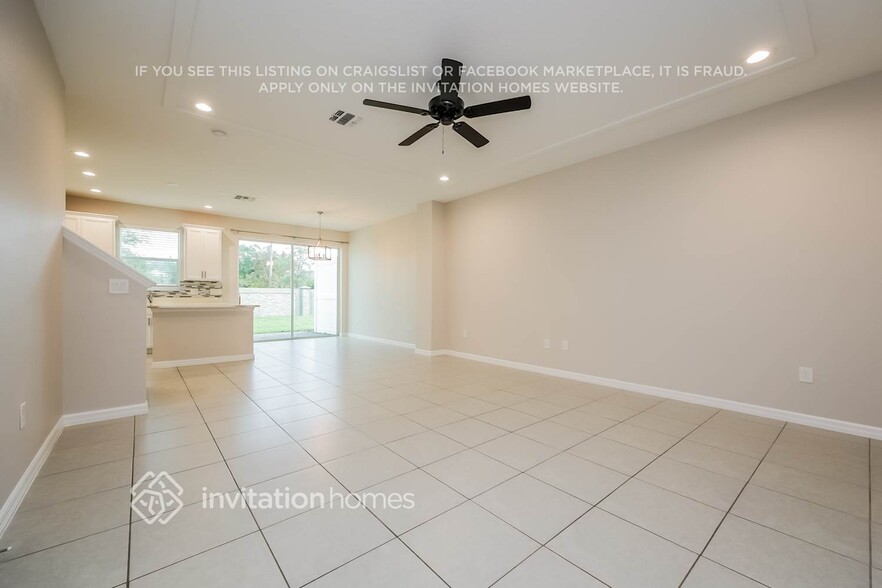 Building Photo - 4265 Gumbo Limbo Dr