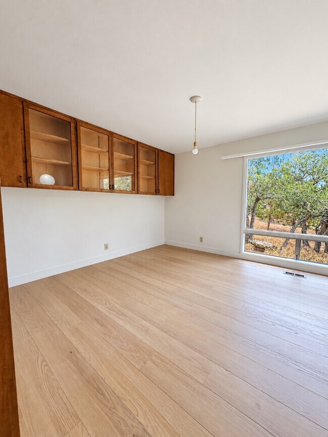 Building Photo - 309 Mar Vista Dr