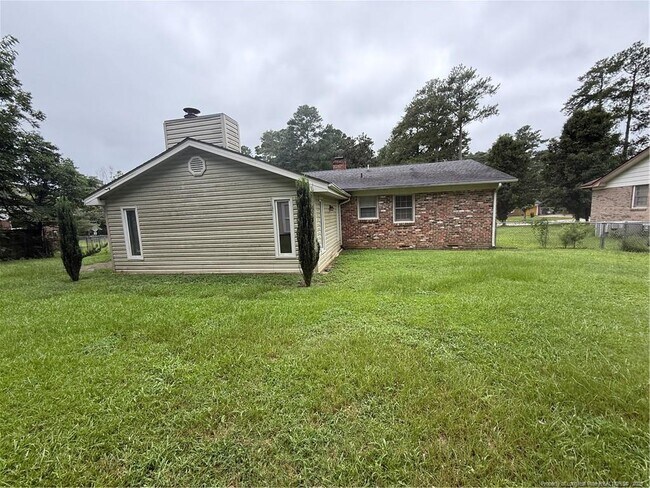 Building Photo - 6427 Freeport Rd