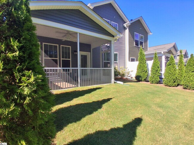 Building Photo - 22 Creekhaven Ln
