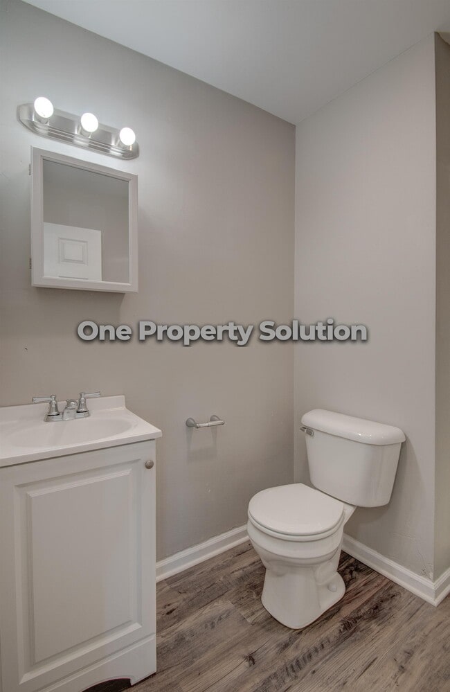 Building Photo - 5284 Broadway 2E Broadway