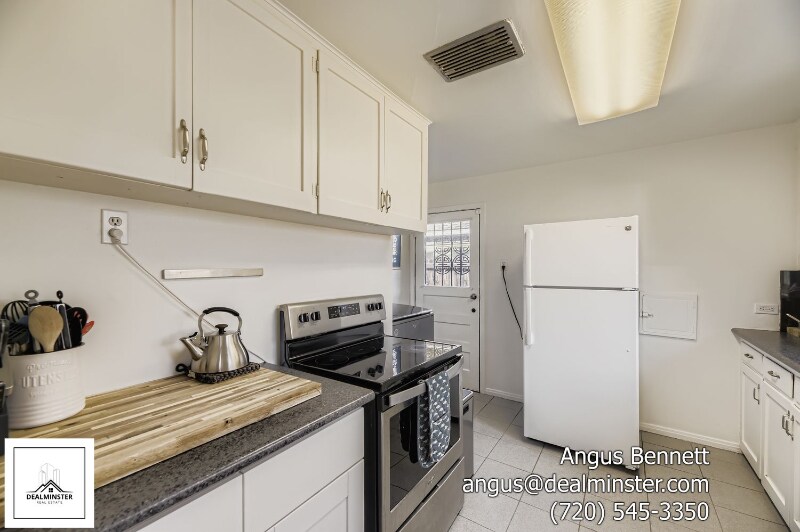 Building Photo - 1265 Jasmine St