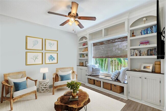 Building Photo - 1738 Siesta Dr