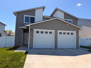 Building Photo - 13817 W Redding Dr
