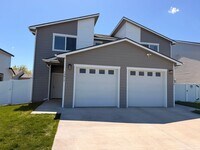 Building Photo - 13817 W Redding Dr