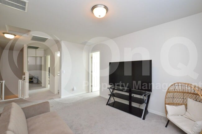 Building Photo - 17901 N Vera Cruz Ave