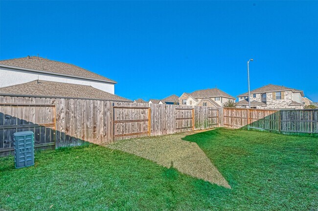 Building Photo - 11943 Bazley Knoll Dr