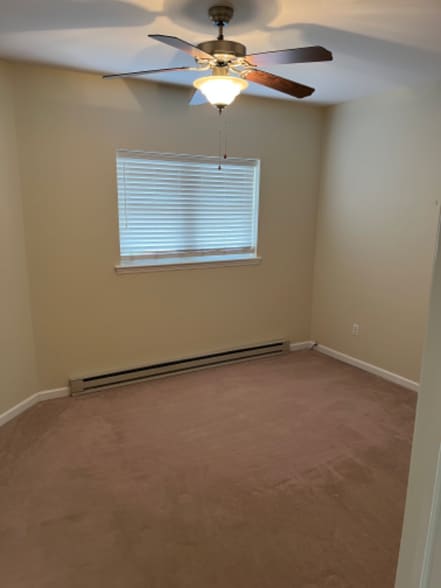 Building Photo - 334 W Lockhart St