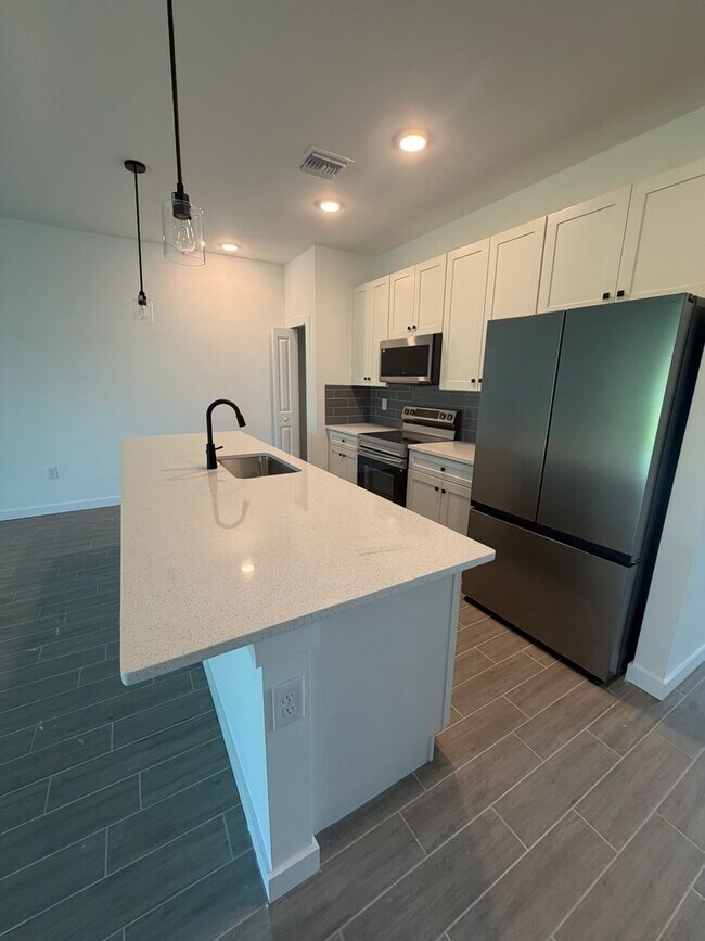 Building Photo - 1506 Gary Ln