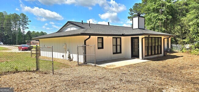 Building Photo - 2664 GA-34