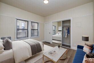 Building Photo - Vue De Lac Apartments