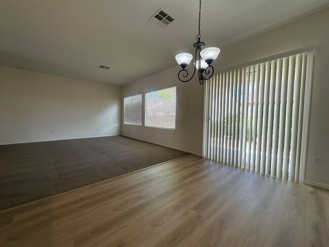 Building Photo - Sun City Aliante - 2 Bedroom and a Den - Great Floor Plan